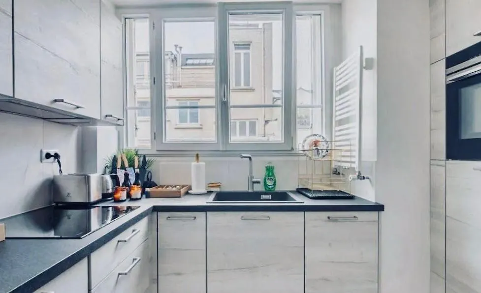 Modernite Et Elegance - Charmant Cosy Appartement Paris 0*,  France